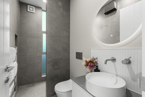 Photo of property in 4/42 Browns Road, St Albans, Christchurch, 8014