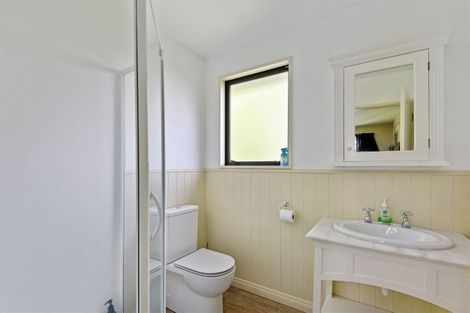 Photo of property in 11 Halswell Junction Road, Halswell, Christchurch, 8025