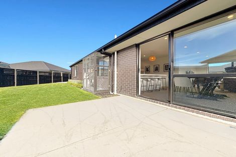 Photo of property in 4 Thomas Ellis Lane, Halswell, Christchurch, 8025