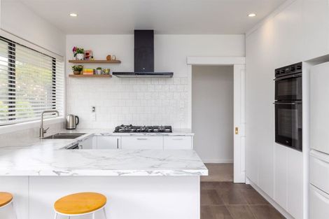 Photo of property in 87 Beachville Road, Redcliffs, Christchurch, 8081