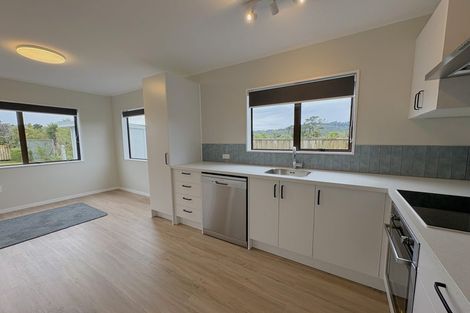 Photo of property in 15b Whitechapel Grove, Stokes Valley, Lower Hutt, 5019