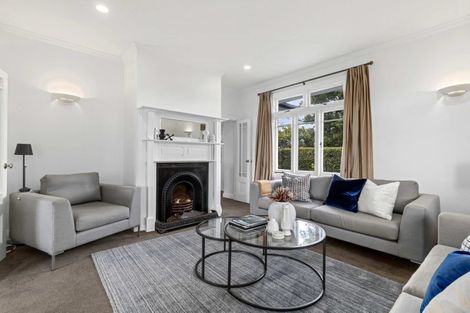 Photo of property in 1/41 East Coast Road, Milford, Auckland, 0620