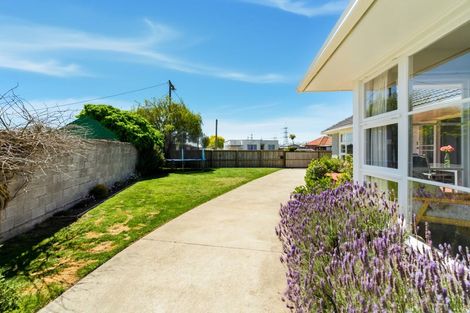 Photo of property in 75 Moffett Street, Islington, Christchurch, 8042