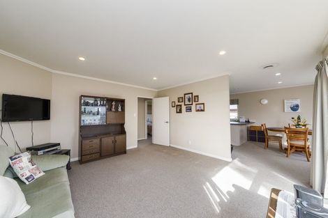 Photo of property in 15b Denbigh Street, Feilding, 4702