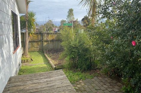 Photo of property in 3 Atarau Grove, Paraparaumu, 5032