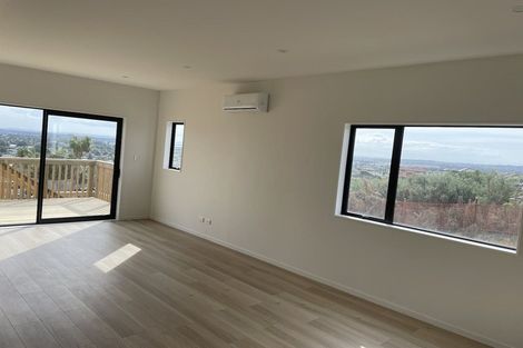 Photo of property in 9a Crestview Rise, Papakura, 2110