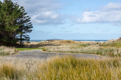 Photo of property in 28 Reefview Way, Flat Point, 5883