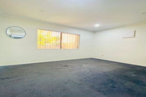 Photo of property in 1/117 Clevedon Road, Papakura, 2110