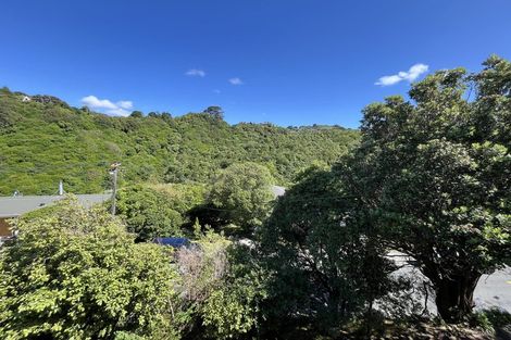 Photo of property in 15a Rakeiora Grove, Korokoro, Lower Hutt, 5012