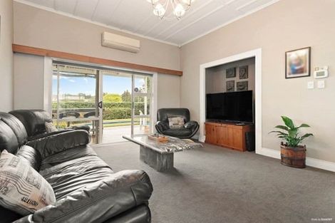 Photo of property in 86 Hull Road, Waiuku, 2682