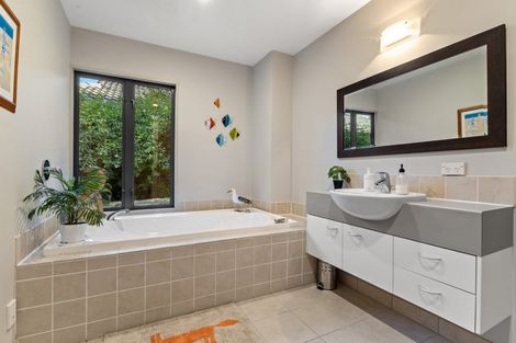 Photo of property in 17 Marsack Crescent, Halswell, Christchurch, 8025