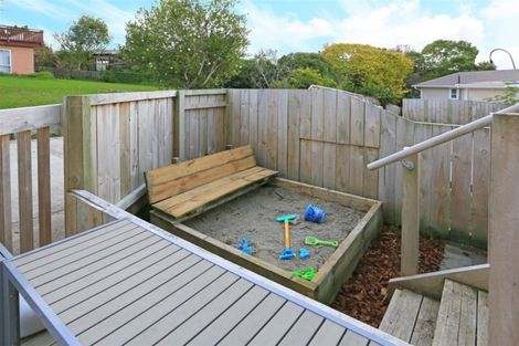 Photo of property in 64b Colwill Road, Massey, Auckland, 0614