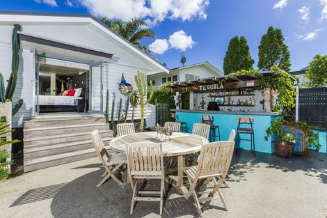 Photo of property in 11 Eric Price Avenue, Takapuna, Auckland, 0620