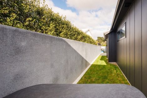 Photo of property in 58 Kanuka Drive, Hokowhitu, Palmerston North, 4410