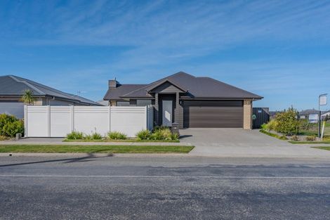 Photo of property in 56 Eriksen Road, Te Awa, Napier, 4110