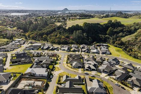 Photo of property in 14 Hayward Place, Ohauiti, Tauranga, 3112