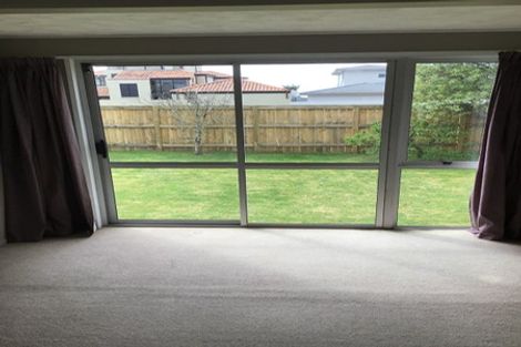 Photo of property in 1/148 Ngatai Road, Otumoetai, Tauranga, 3110