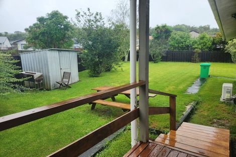 Photo of property in 72 West Harbour Drive, West Harbour, Auckland, 0618