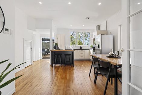 Photo of property in 23b Church Street, Northcote Point, Auckland, 0627