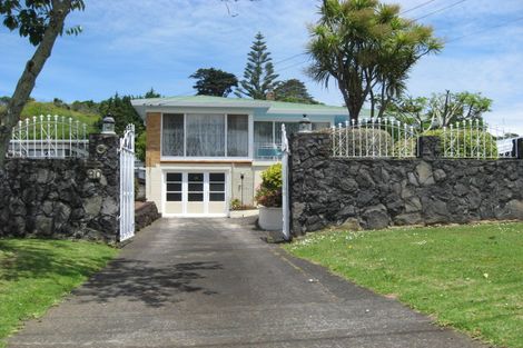 Photo of property in 90 Coronation Road, Mangere Bridge, Auckland, 2022