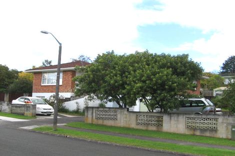 Photo of property in 2 Colum Place, Bucklands Beach, Auckland, 2014