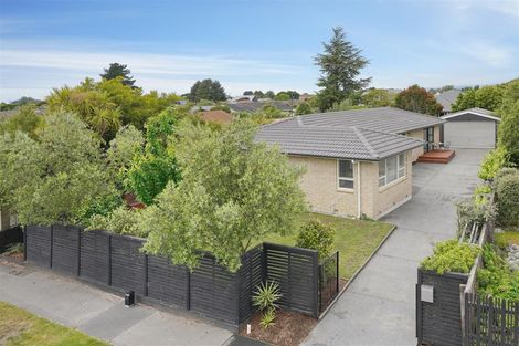 Photo of property in 19 Chadlington Street, Parklands, Christchurch, 8083