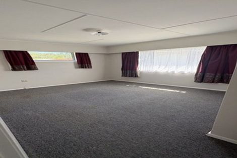 Photo of property in 257 Wellington Road, Wainuiomata, Lower Hutt, 5014