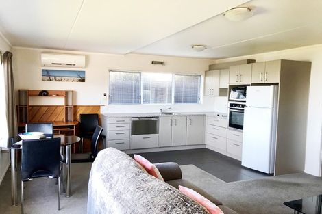 Photo of property in 1/2 Ormiston Road, Onerahi, Whangarei, 0110