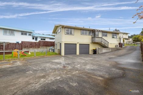 Photo of property in 37 Woolwich Close, Whitby, Porirua, 5024
