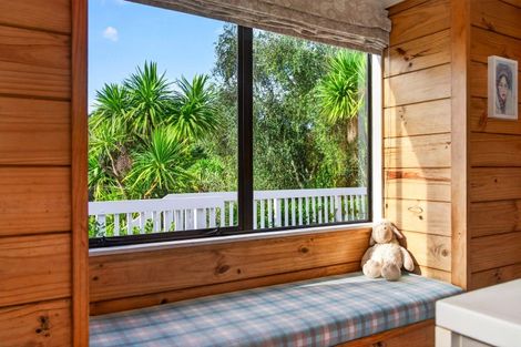 Photo of property in 178 Valley Road, Waimauku, 0881