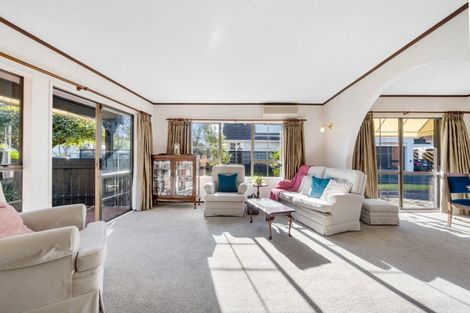 Photo of property in 3a Shelly Beach Parade, Cockle Bay, Auckland, 2014