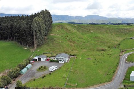 Photo of property in 114 Glengarry Road, Dannevirke, 4978