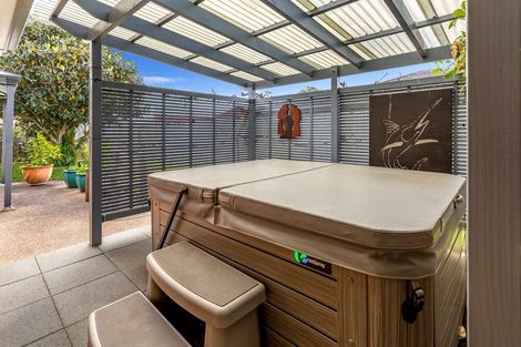 Photo of property in 47 Cholmondeley Crescent, Whitianga, 3510