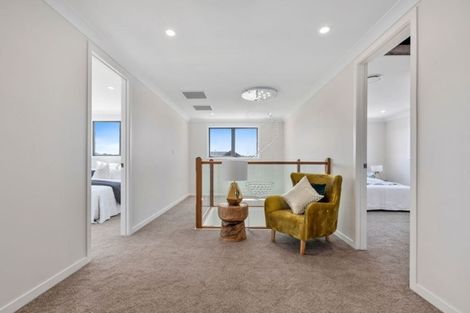 Photo of property in 39 Rathmullen Place, Pinehill, Auckland, 0632