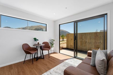 Photo of property in 9 Caton Street, Lake Hawea, 9382