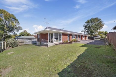 Photo of property in 2/22 Pooley Street, Pakuranga Heights, Auckland, 2010