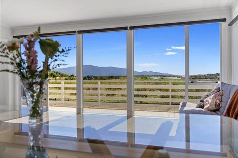 Photo of property in 11 Makora Road, Otaihanga, Paraparaumu, 5036