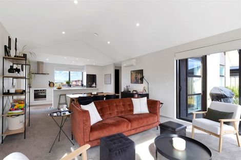 Photo of property in 9 Deans Place, Amberley, 7410