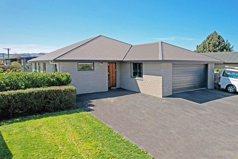 Photo of property in 7 Kura Place, Mosgiel, 9024
