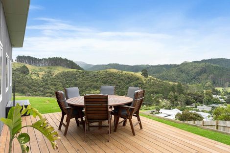 Photo of property in 16 Manatu Close, Whangamata, 3691