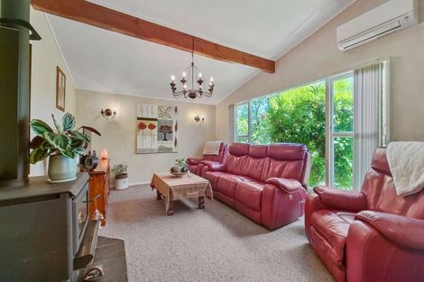Photo of property in 1 Kamahi Place, Pukehangi, Rotorua, 3015