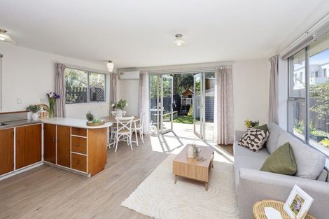 Photo of property in 2/69 Wiggins Street, Sumner, Christchurch, 8081