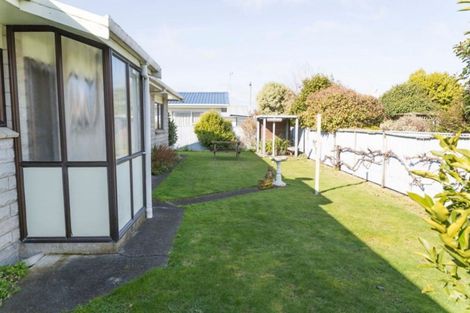 Photo of property in 44 Allardice Street, Dannevirke, 4930