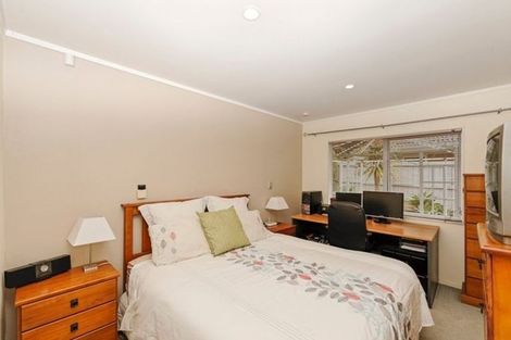 Photo of property in 22 Millstream Drive, Henderson, Auckland, 0610