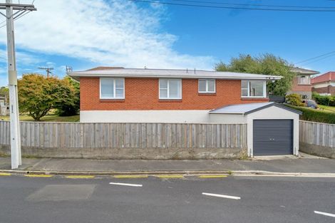 Photo of property in 27 Forbes Street, Balaclava, Dunedin, 9011