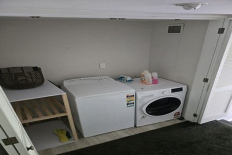 Photo of property in 5 Springfield Terrace, Kelburn, Wellington, 6012