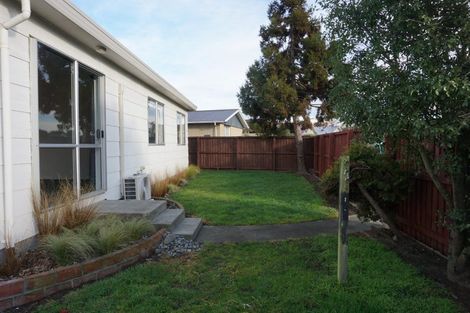 Photo of property in 1/1 Pateke Place, Bromley, Christchurch, 8062