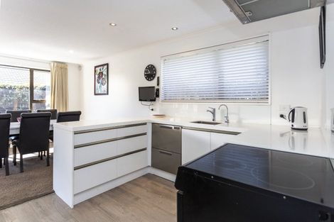 Photo of property in 1/31a Lansbury Avenue, Strowan, Christchurch, 8052