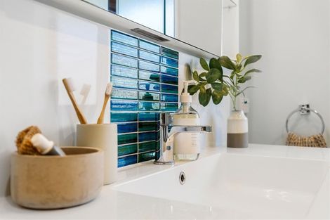 Photo of property in 8 Castle Way, Beckenham, Christchurch, 8023