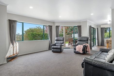 Photo of property in 9 Tupare Heights, Pyes Pa, Tauranga, 3112